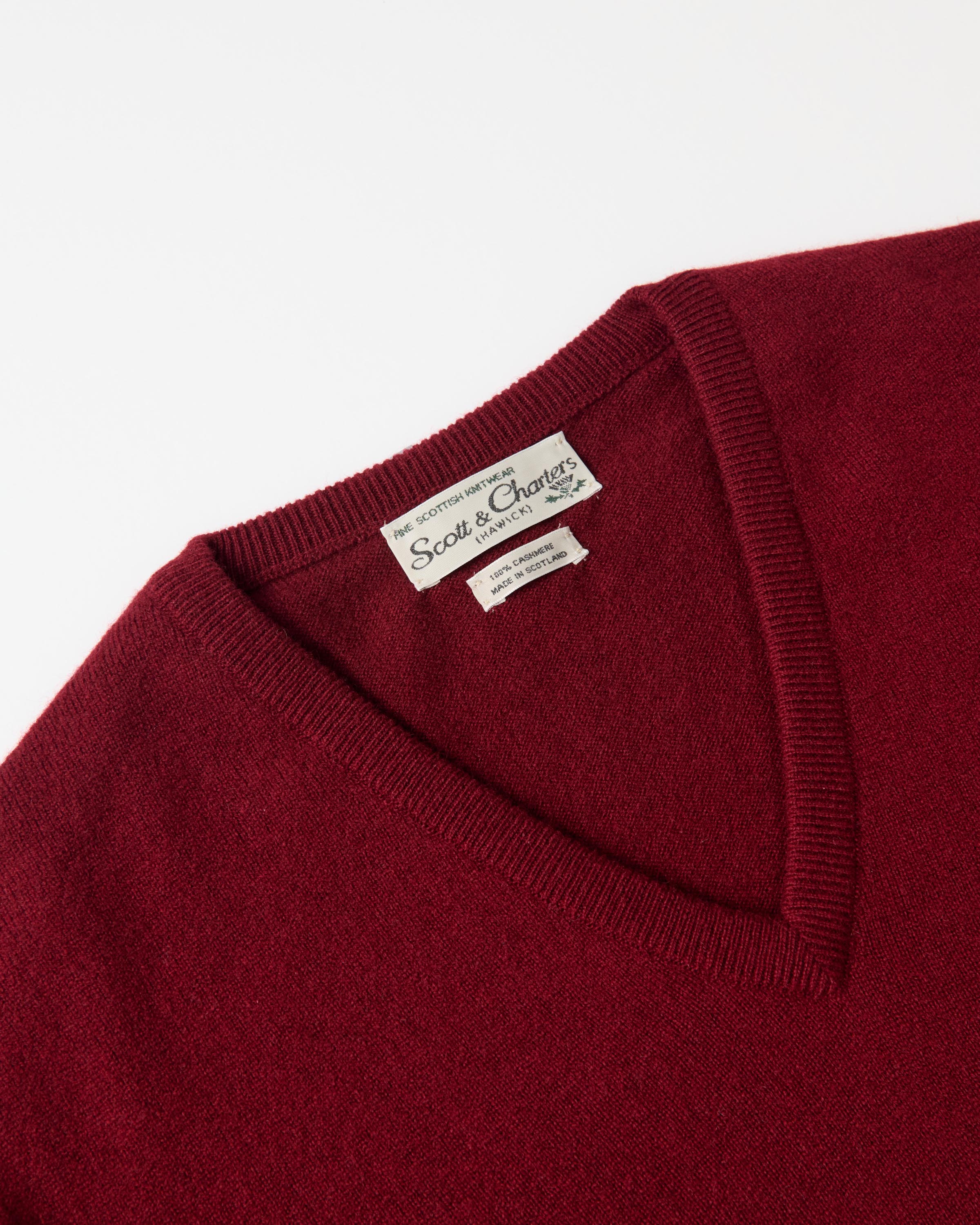 Scott & Charters Cashmere V-Neck Jumper Burgundy