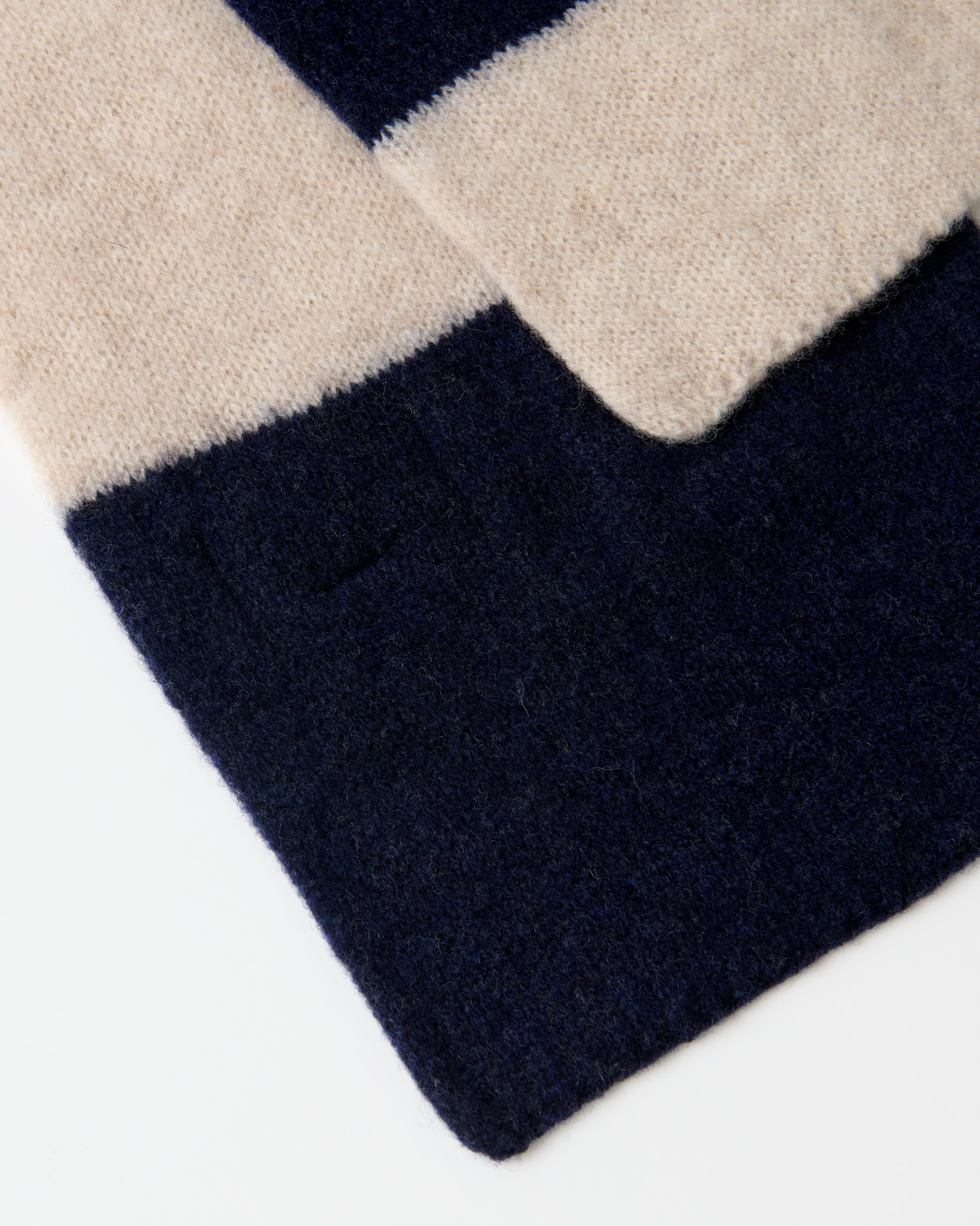 Mackie Rona Brushed Wool Scarf Navy w. Ecru