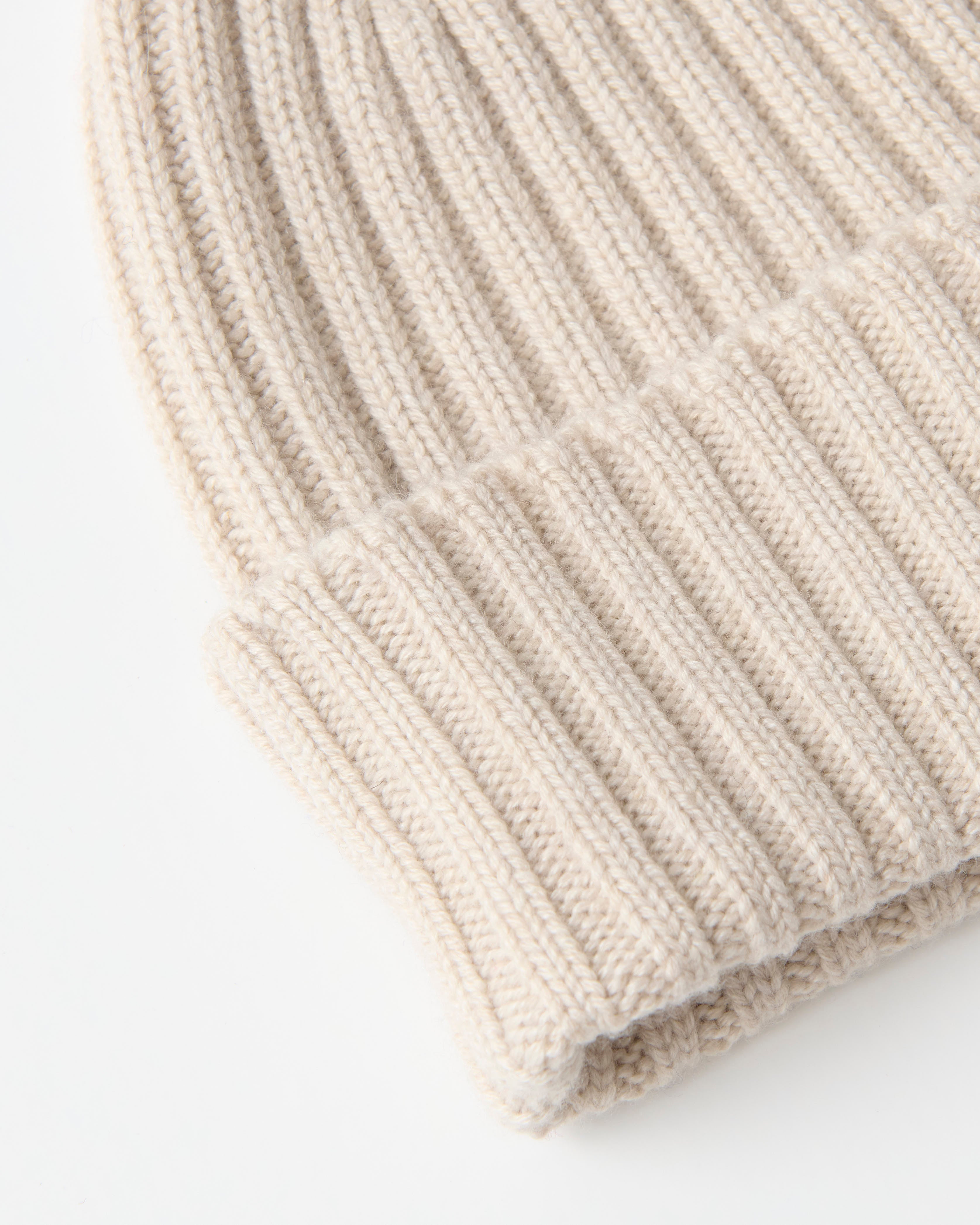 Mackie Cairn Cashmere Beanie Hat Ecru