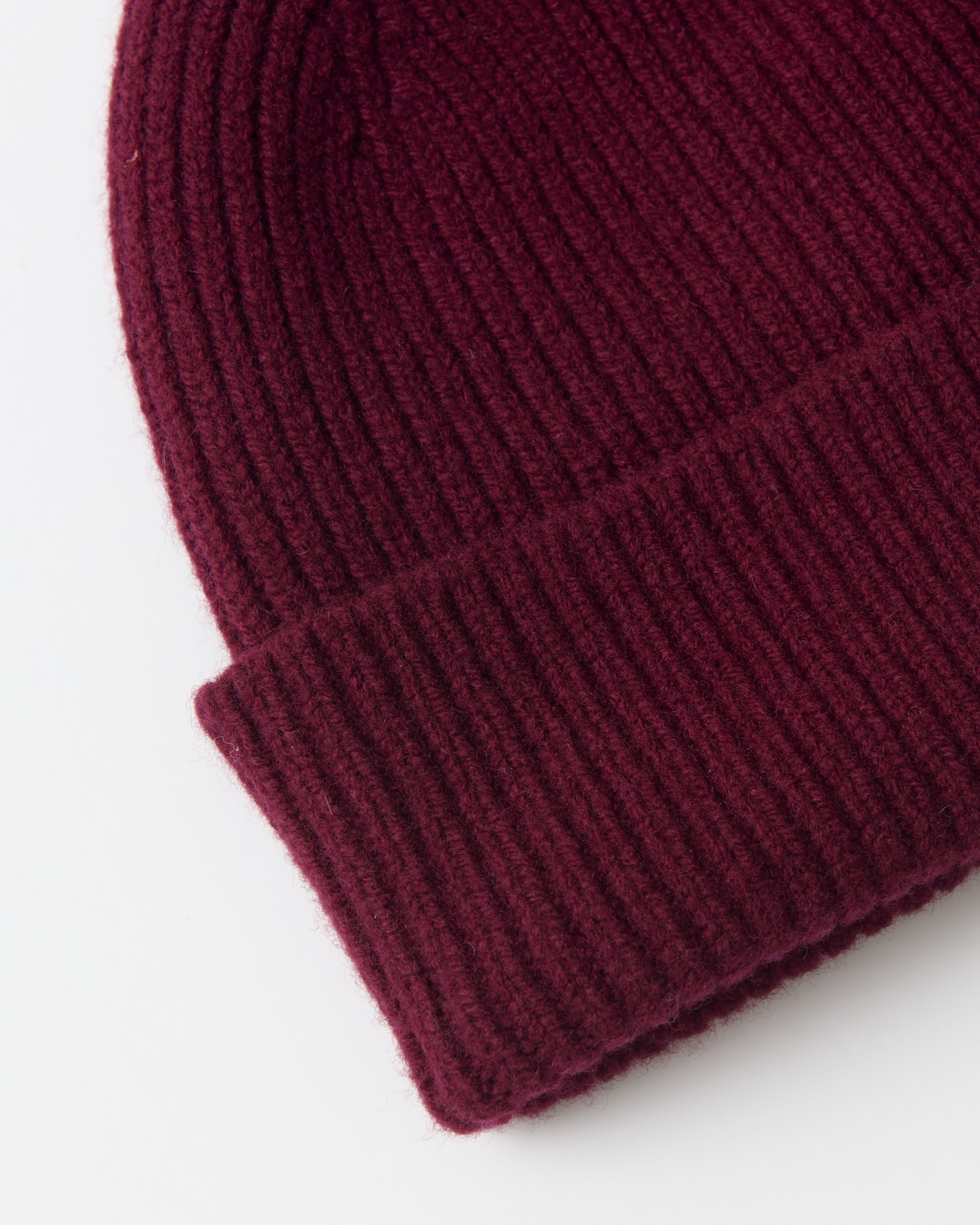 Mackie Clyde Lambswool Beanie Hat Bordeaux