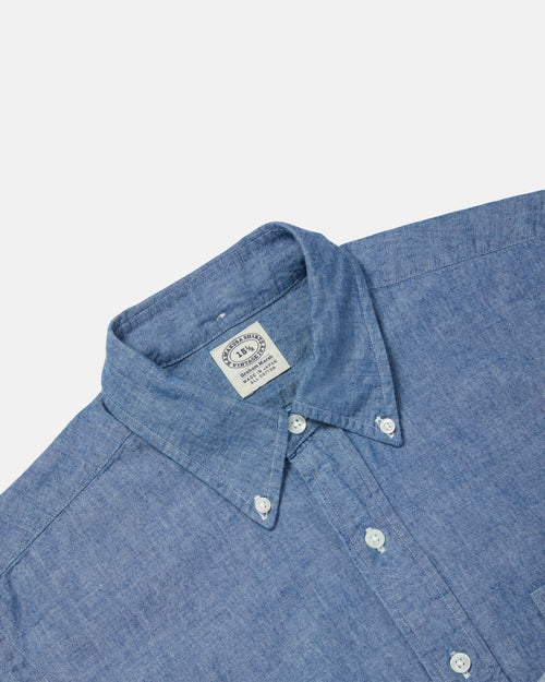 Close-up of button-down collar on blue Kamakura Vintage Ivy chambray shirt