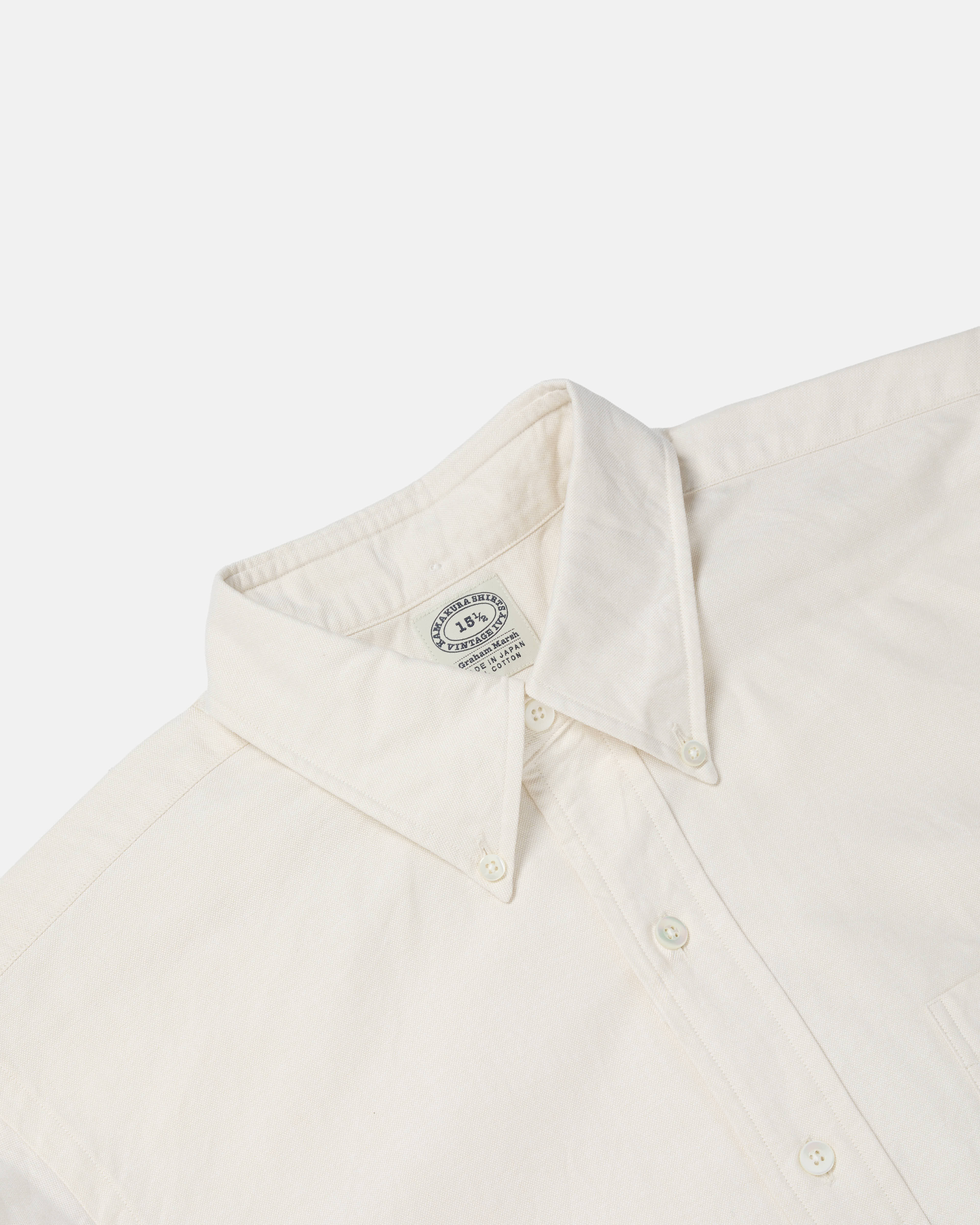 Close-up of button-down collar on ecru Kamakura Vintage Ivy Oxford shirt