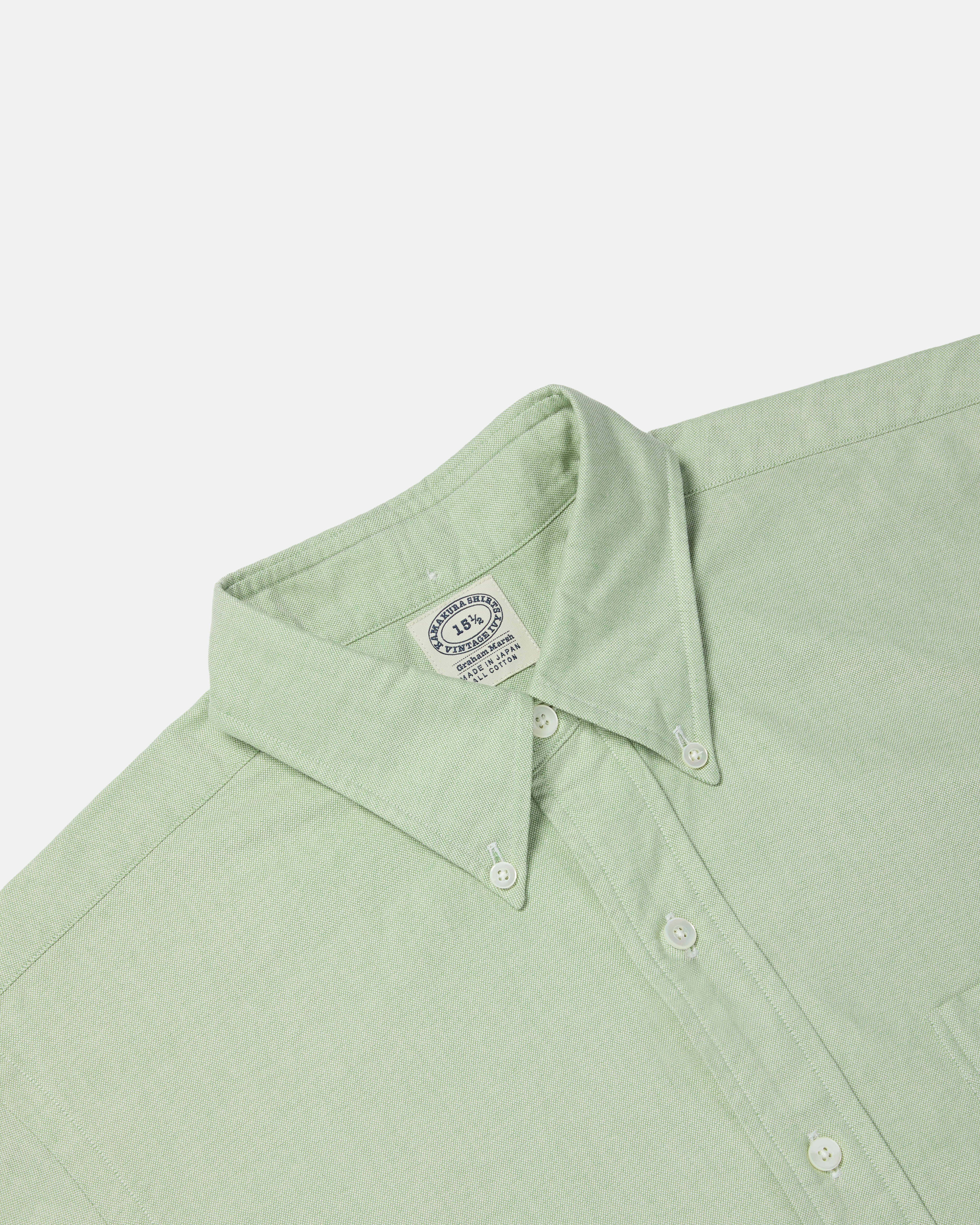 Close-up of button-down collar on green Kamakura Vintage Ivy Oxford shirt